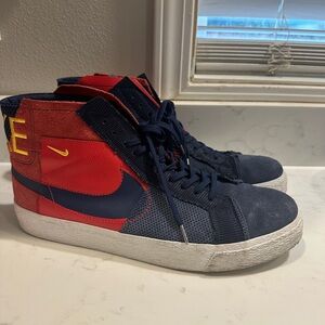 Nike SB Zoom Blazer Mid Premium Deconstructed - Barcelona Size 12 EUC